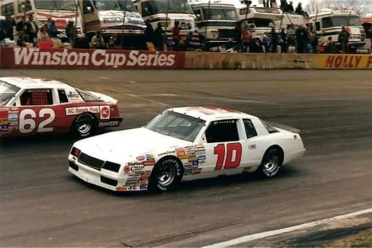 The 1980s NASCAR Rule Book How Racing Regulations Shaped Competition 1