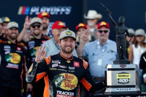 Chase Briscoe Credits Family Support in NASCAR Title Quest