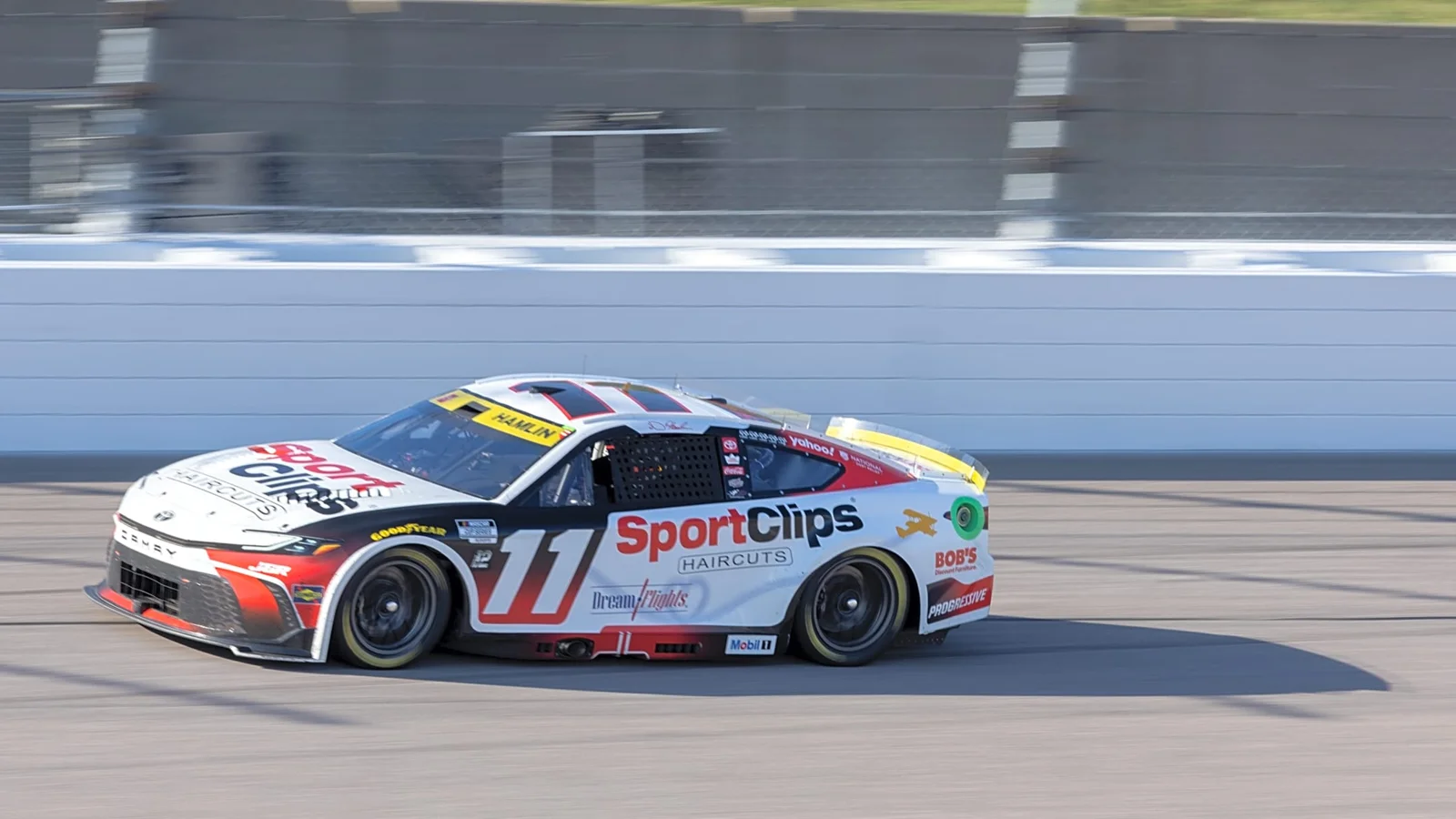 Denny Hamlin Kansas race incident