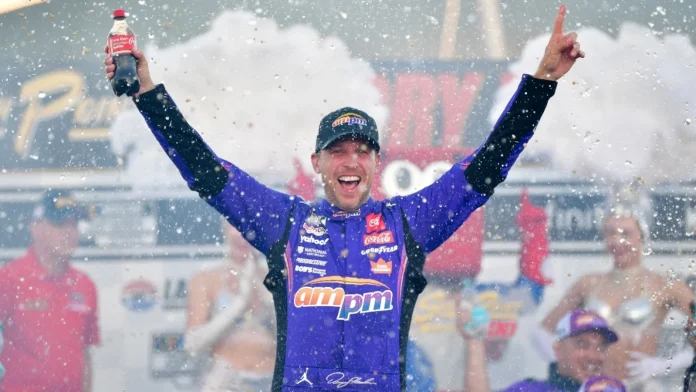 Denny Hamlin milestone Cup win