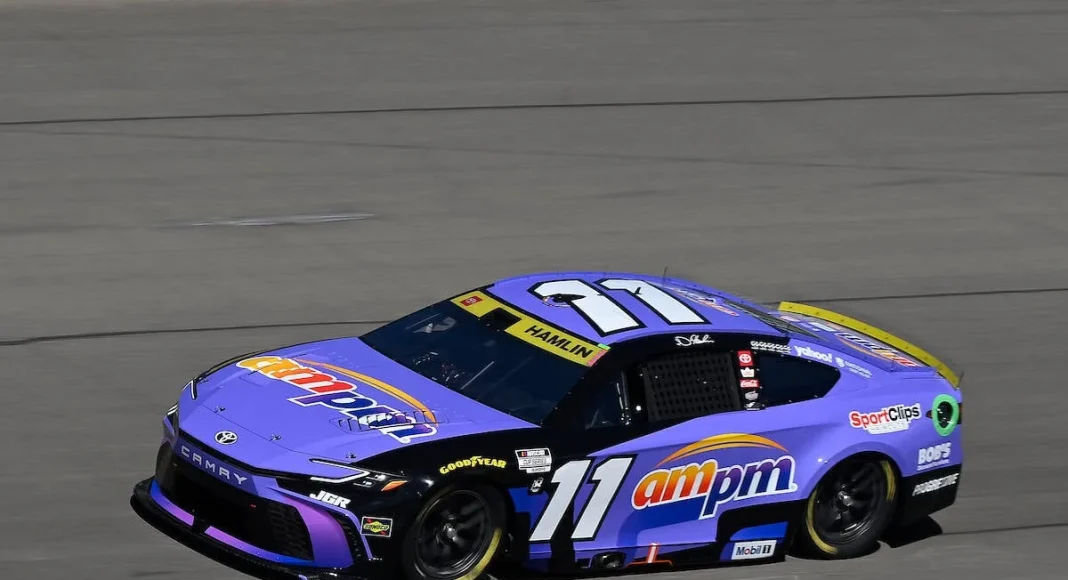 Denny Hamlin Las Vegas win