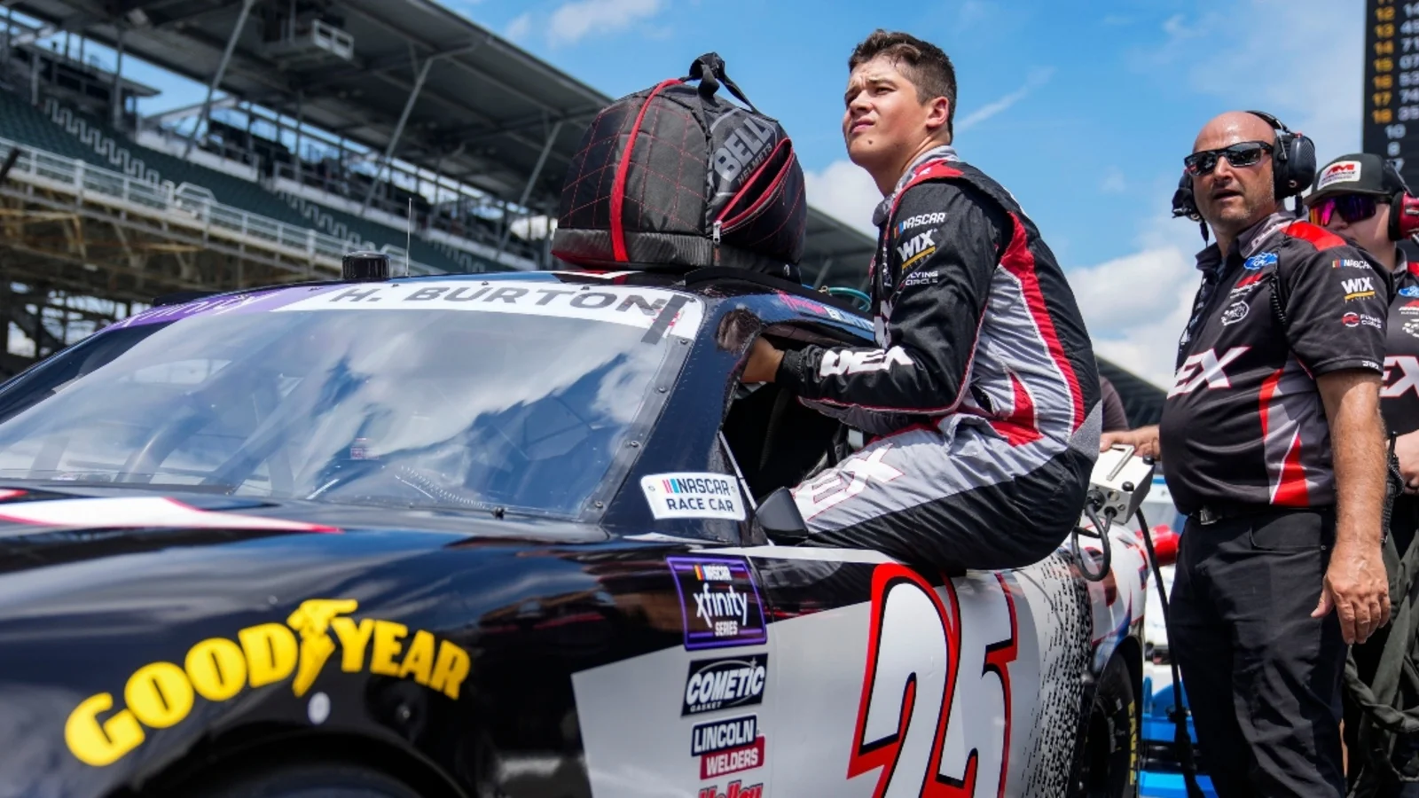 Harrison Burton AM Racing Xfinity