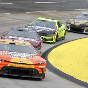 Jeff Gordon Predicts ‘Epic Battle’ for 2025 NASCAR Title