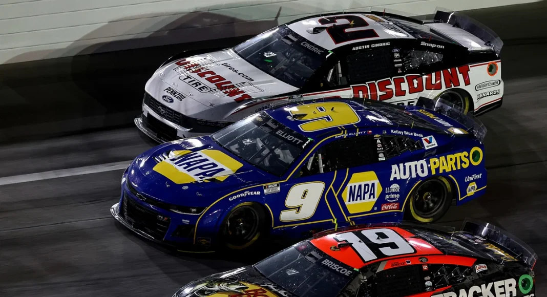 Kevin Harvick criticizes NASCAR playoffs