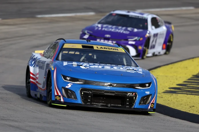 Kyle Larson NASCAR championship pursuit Kyle Larson NASCAR championship pursuit