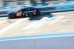 NASCAR Phoenix Raceway Qualifying: See Who’s Leading Now