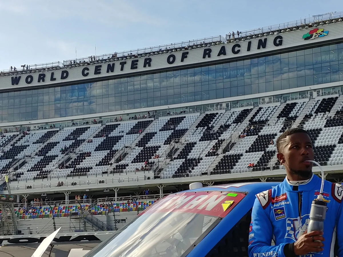 Rajah Caruth joins JR Motorsports