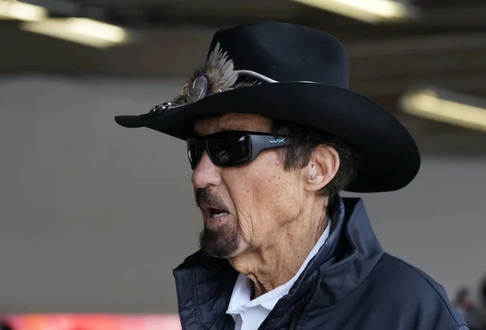 Richard Petty on Denny Hamlin