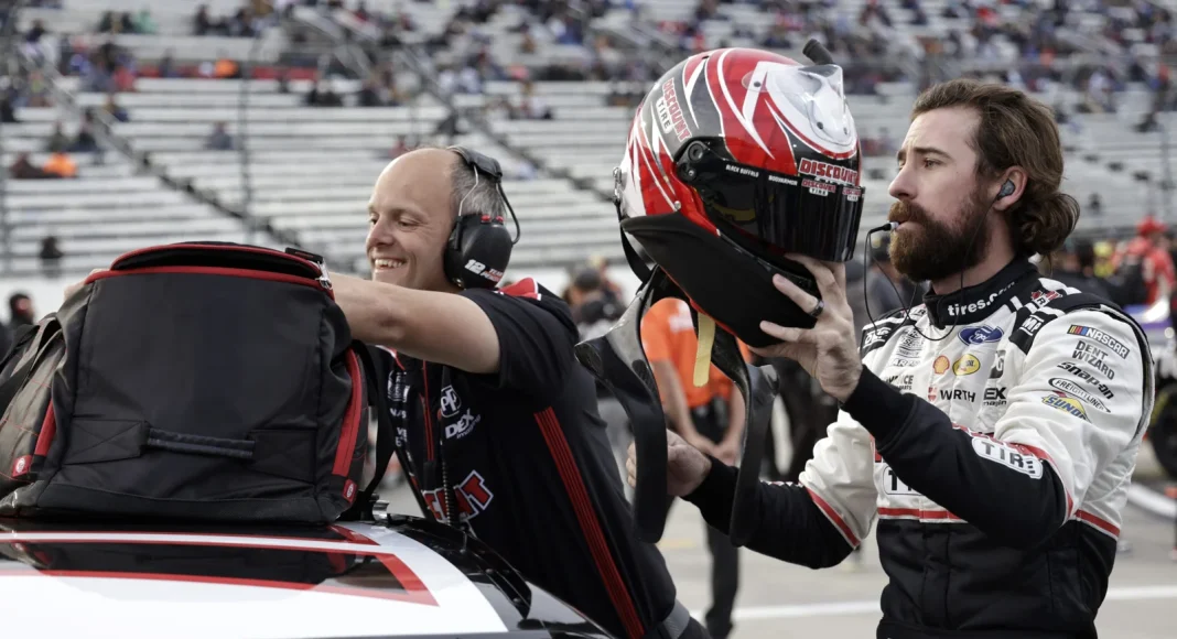 Ryan Blaney Martinsville must-win