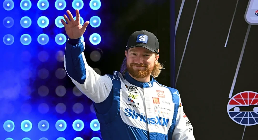 Tyler Reddick wins Charlotte pole