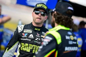 William Byron Claims Martinsville Pole in Playoff Showdown