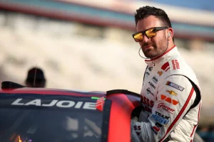 Corey LaJoie Reacts as Safety Car Crashes in NASCAR Mexico