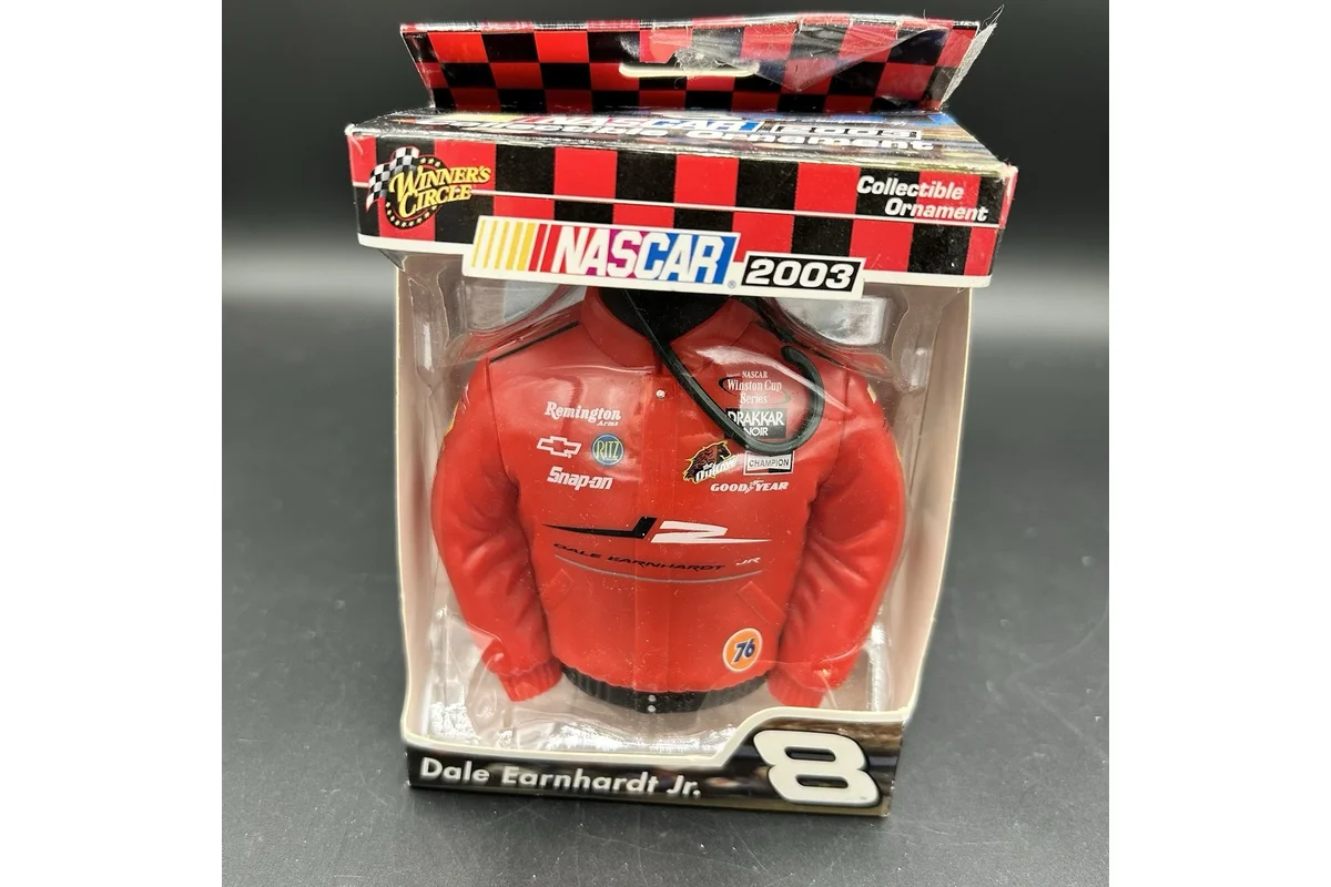 image-of-Dale Earnhardt Jr-22-11-2025 Dale Earnhardt Jr