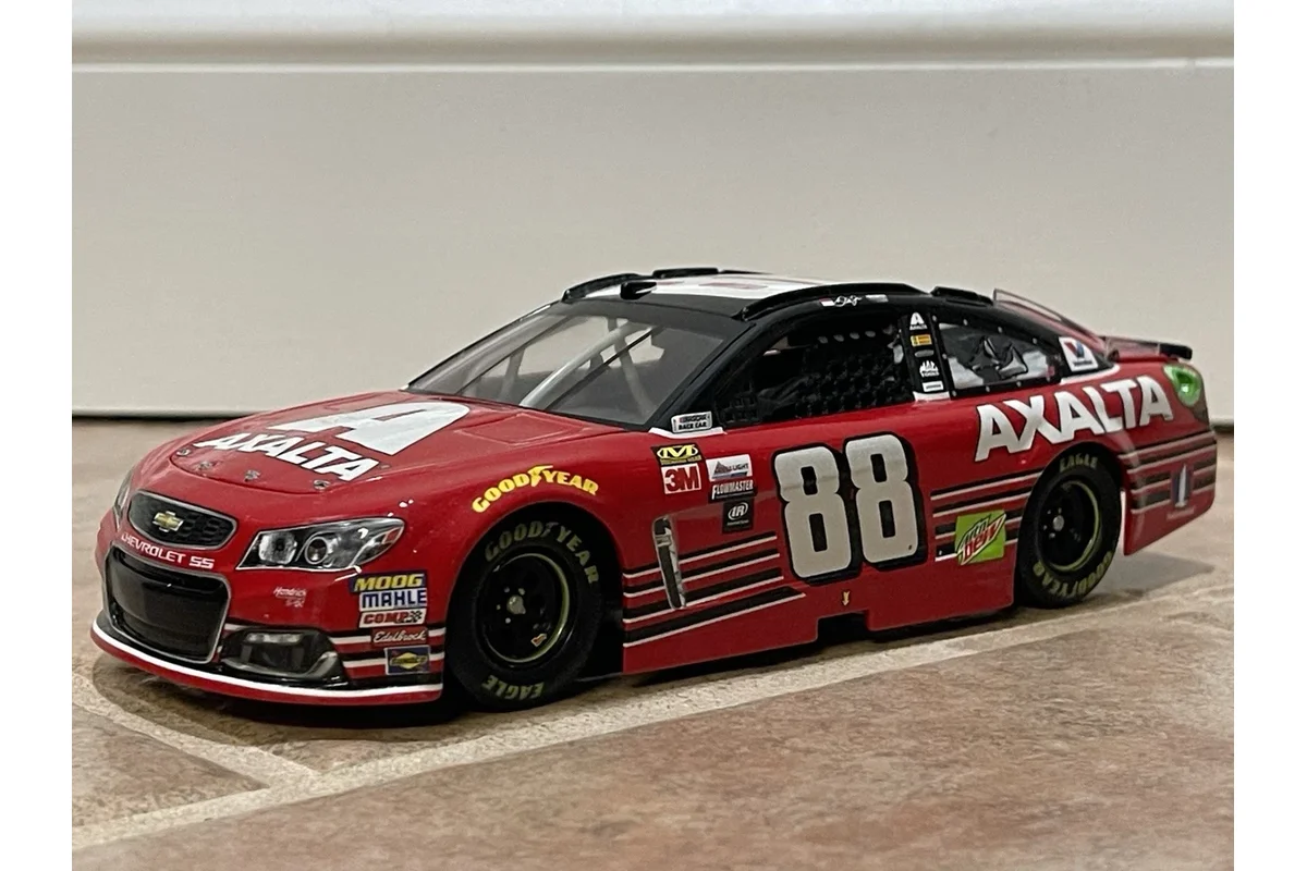 image-of-Dale Earnhardt Jr-13-11-2025 Dale Earnhardt Jr