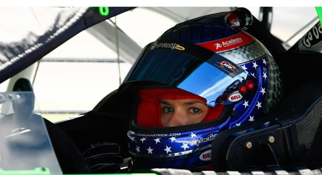 Danica Patrick, Toni Breidinger, NASCAR, Truck Series, Danica Patrick Sports Illustrated Cover