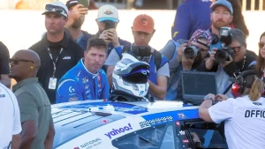 Denny Hamlin’s Phoenix Heartbreak: Spotter Reveals Costly Blind Spot