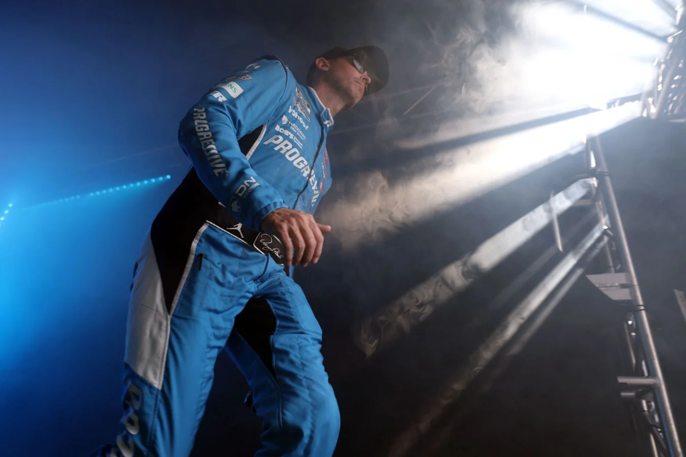 Denny Hamlin returns to roots