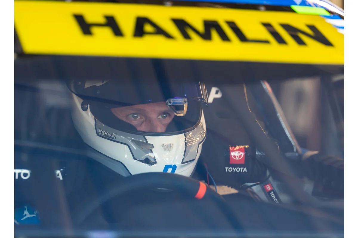 Denny Hamlin, Kyle Larson, NASCAR, Cup Series, Denny Hamlin Cup title controversy