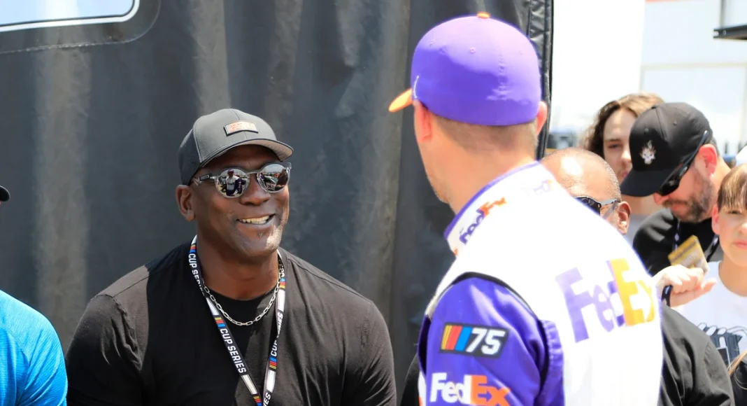 Denny Hamlin, Kyle Larson, William Byron, NASCAR, Denny Hamlin emotional fan interaction