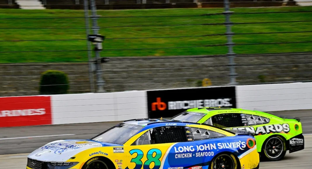 Front Row Motorsports Phoenix Raceway