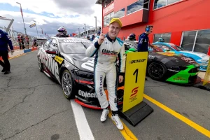 Jesse Love Impresses in Exciting Super2 Series Debut