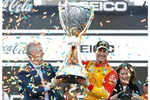 Joey Logano’s Emotional Fan Moment Ignites Title Comeback