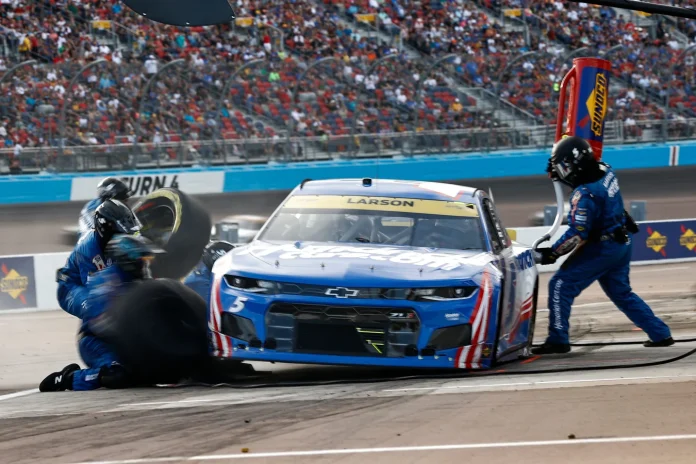 Kyle Larson Daytona 500 win