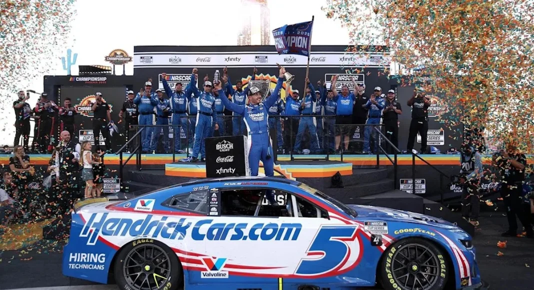 Kyle Larson Cup champion