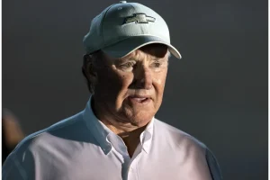 Mark Martin Slams NASCAR Chief in Richard Childress Controversy