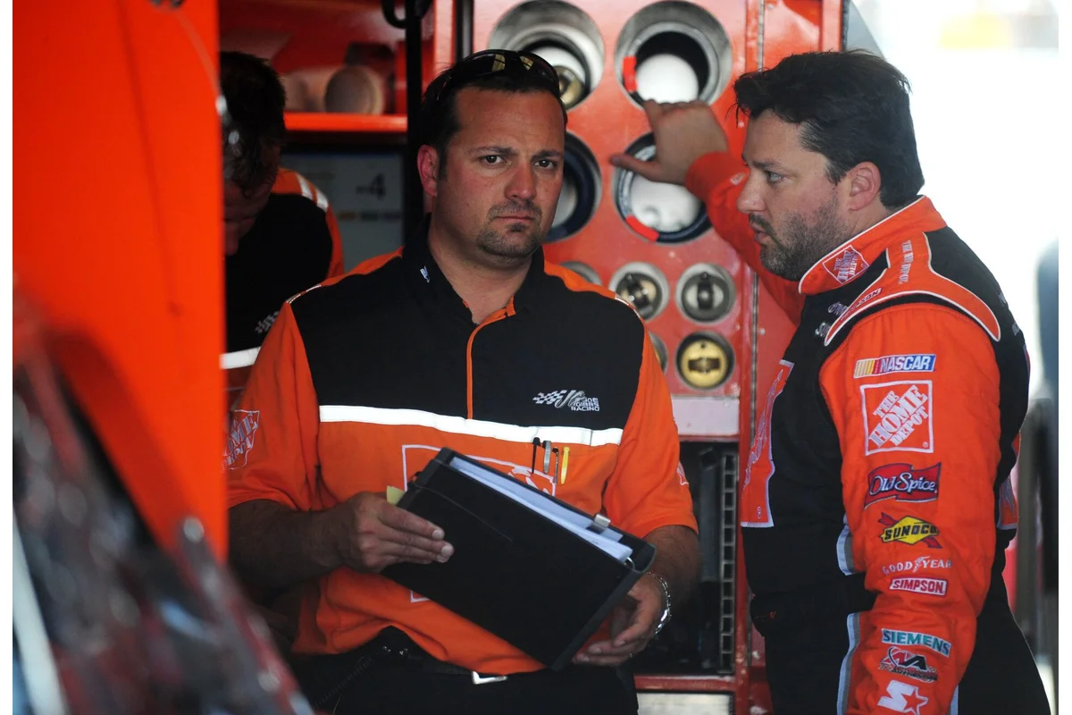 Tony Stewart, Dale Earnhardt Jr, 23XI Racing, Front Row Motorsports, Tony Stewart SRX NASCAR controversy