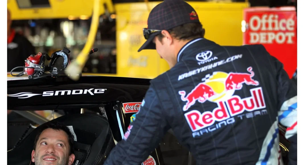 Tony Stewart, Kasey Kahne, NASCAR, Truck Series, Tony Stewart NASCAR return rumors