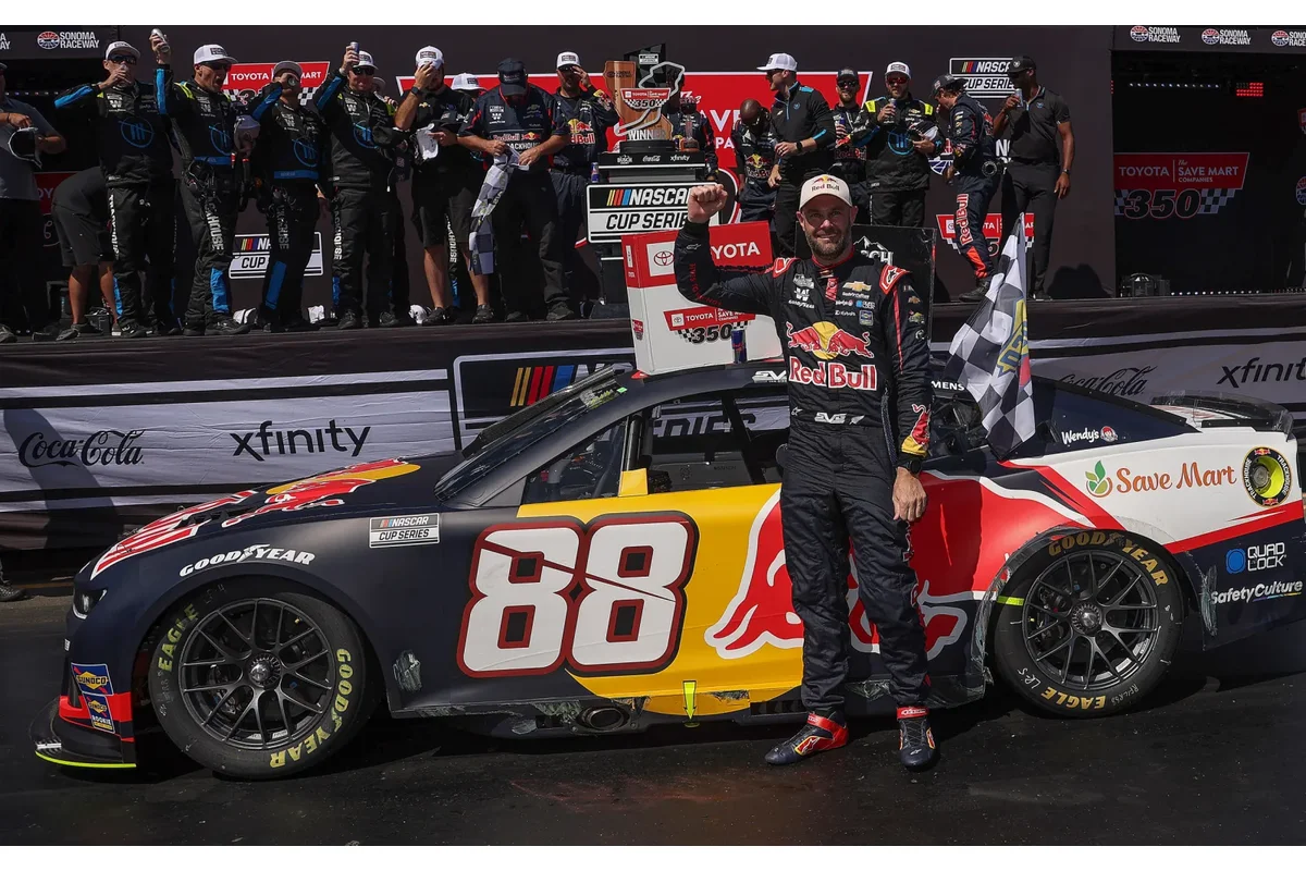 TrackHouse Racing, Shane van Gisbergen, Connor Zilisch, NASCAR, Cup Series, Trackhouse Racing Red Bull Sponsorship