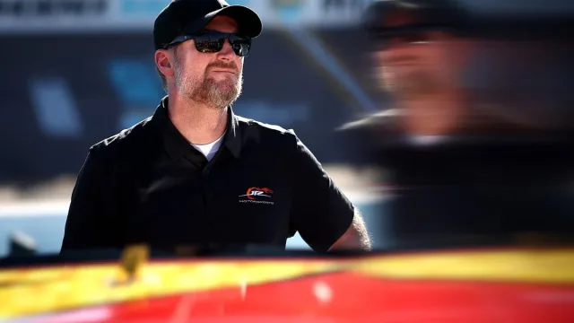 Dale Earnhardt Jr, Dale Earnhardt Jr NASCAR reaction