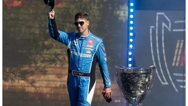 Denny Hamlin, Joe Gibbs Racing, Joe Gibbs, Denny Hamlin fan respect