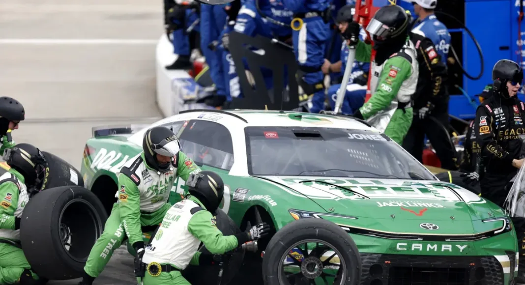 Image of NASCAR Race Jack Link’s 500