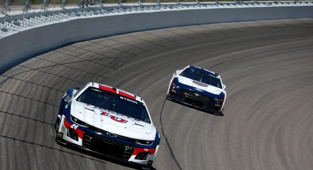 Image of NASCAR Race Kansas Lottery 300