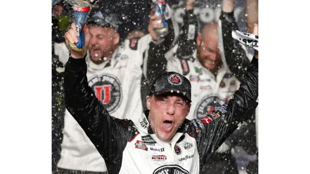 Kevin Harvick, Kevin Harvick emotional tribute