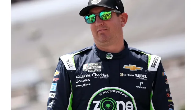 Kyle Busch, Denny Hamlin, Joe Gibbs Racing, Joe Gibbs, Kyle Busch message to Hamlin