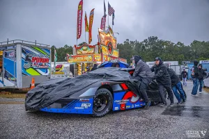 Snowball Derby Delayed: Kyle Busch Advances After Dramatic Qualifier