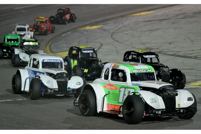 Kyle Busch, Kyle Busch races with son Kyle Busch, Kyle Busch races with son