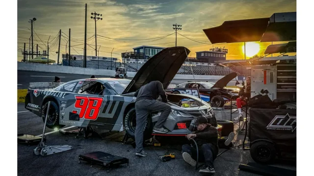 NASCAR Driver, Kyle Busch, Noah Gragson, Erik Jones, Cup Series, NASCAR drivers Snowball Derby