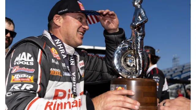 Tony Stewart, Tony Stewart favorite trophy