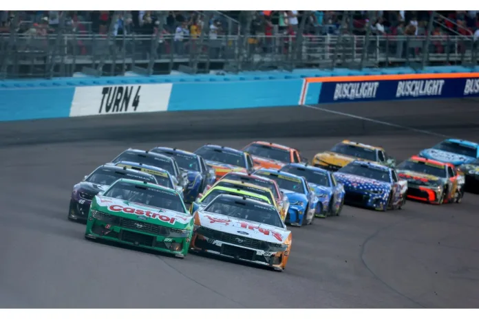 Brad Keselowski, Brad Keselowski tandem drafting