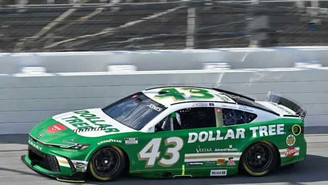 Erik Jones, Toyota, Legacy Motor Club, Erik Jones crew chief change