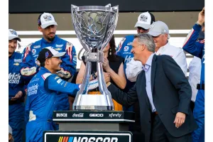 Hendrick Motorsports Phelps Tribute Triggers Fan Backlash