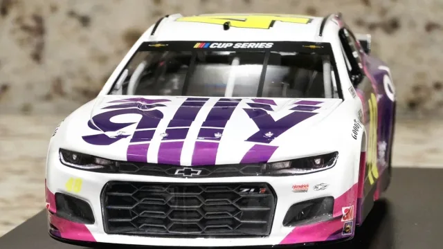 Jeff Gordon, Hendrick Motorsports, Jeff Gordon honors HMS ally