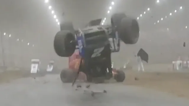 Jesse Love, Hendrick Motorsports, Jesse Love Chili Bowl crash