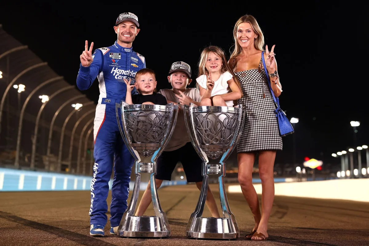 image-of-Kyle Larson-04-01-2026 Kyle Larson