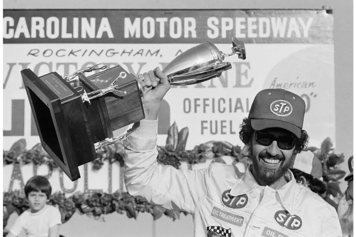 Richard Petty, Kenny Wallace, Richard Petty racing economy