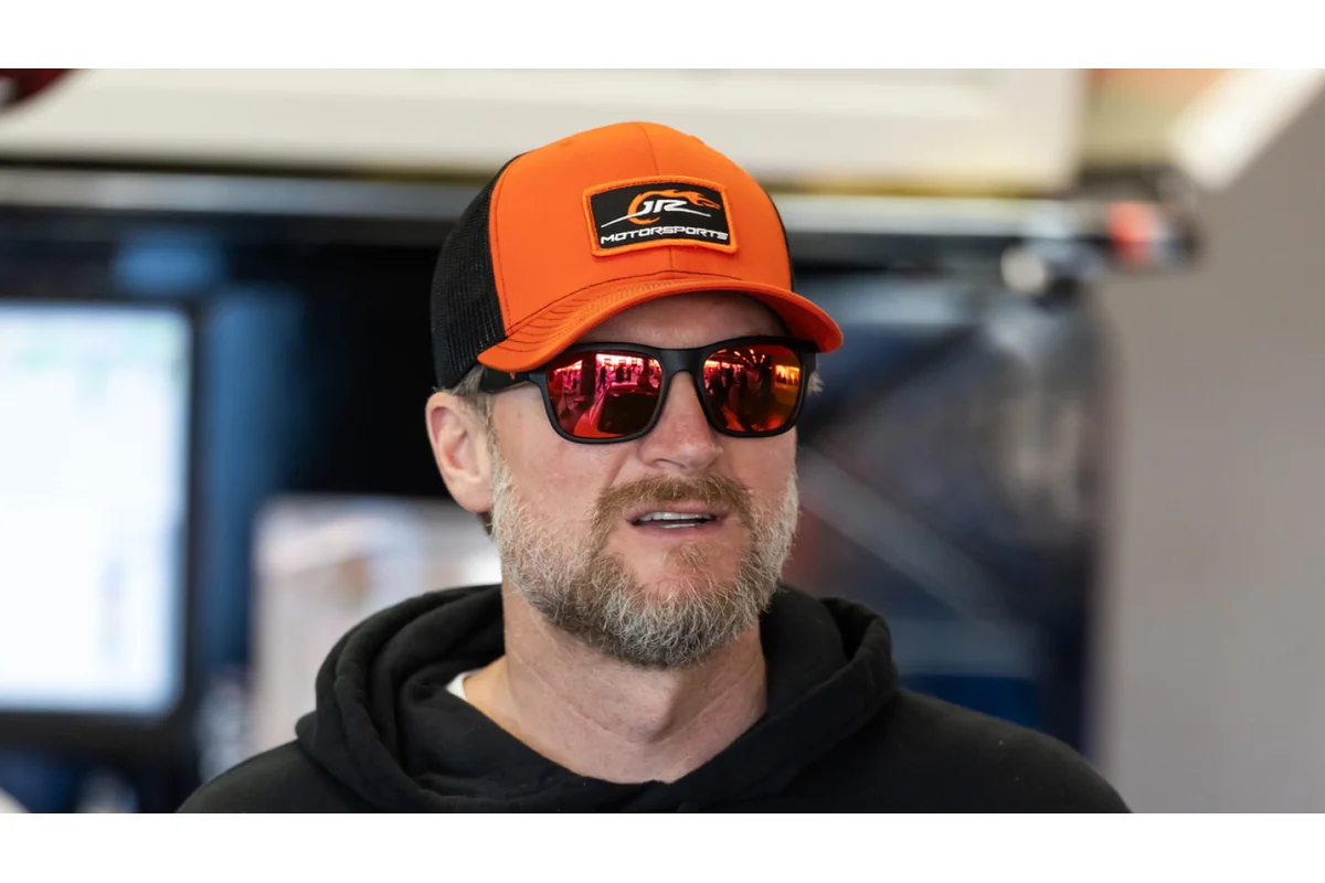 image-of-Dale Earnhardt Jr-19-02-2026 Dale Earnhardt Jr